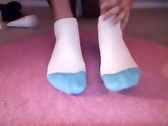 Ebony Teen Bedtime Foot Massage In White Underwear On Webcam