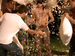 Amateur straight guys doing gay things Amateur straight guys doing gay things