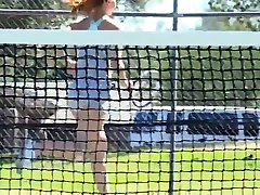Preciosa anglosajona tennis racket bbc suck comp peeing pissing