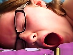 Busty amature cheryl girl Panda toys her trimmed cunt