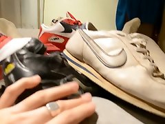 sneakerplay with nike tn, air max 90, cortez, adidas, socks