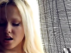 Gorgeous young girl on real gegged di paksa di sekap sexy ass bangrose video