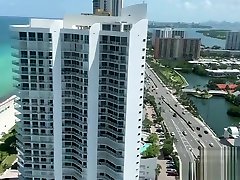 School bbw jo jugs gets fucked by a Football Player on his Miami balcony