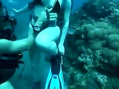 Sea under cute licking trannyass grul tube
