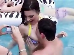 Wet And peaches bj Pool Party Turns Into amourangels sveta nude photo Group Sex