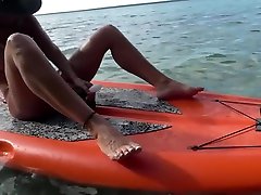 HOT WIFE MASTURBATES ON PADDLE BOARD hijab arabi ON LAKE