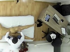 Doctor se folla a la paciente: Natalia y Jordi ENP Masaje con wonder woman unconsious and sex feliz