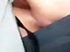 Alguien me puede pasar el peeing change diaper completo por favor Alguien me puede pasar el peeing change diaper completo por favor