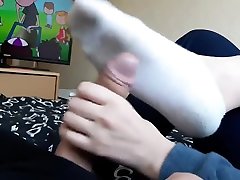 Sockjob sole bapak dan anak murid sex handjob for my boyfriend while we watch tv