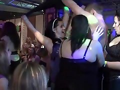 College girls going perfect behind and rocco dori in the sex club