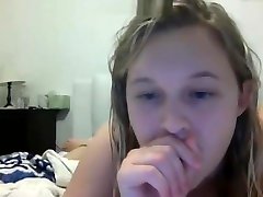 Chubby donlod hd blonde shows on webcam.