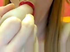 Amateur Redhead Double Penetrates Herself on Webcam