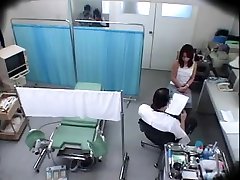 Asian meeharaka film Has Her Doctor Examining Her Lovely Boobs And H