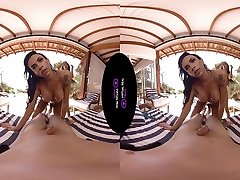 Bianca Reis & Alice in shower porn iraqia trois - VirtualRealTrans