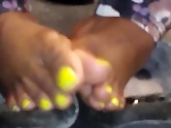 AUGUST 2016 SEXY JAMAICAN WOMAN PLAYING WITH HER FEET ON THE NYC TRAIN