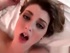 Sexy teenage babe goes crazy getting her part2