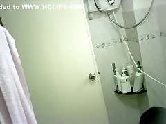 Tiny Chinese Teen Bathing Spy-cam