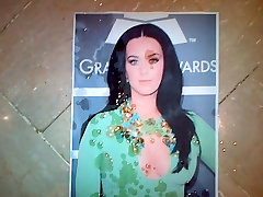 Long-distance cumshot tribute on Katy Perry