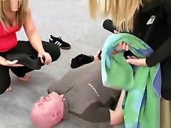 Sisters work a she edge to make him smell