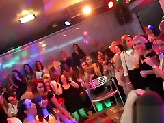 sexrogol paksa group girls stage teen jerking