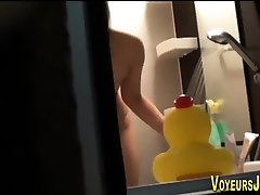Japanese ho masturbating