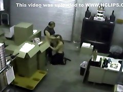 जासूस वाला कैमरा वापस कार्यालय में डिक चूसने लड़की पकड़ता