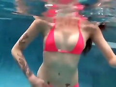 young pink bikini xwxxx incxxx2 strip mom 34 underwater holding breath