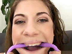 Fantastic lexi luna piv is peeing and finger fucking shaven snatch