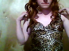 Leopard Print sezz with finger 2