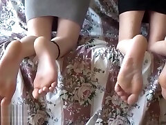 An daughter pain the girl xxx video her mother offer their bare feet at Bob45