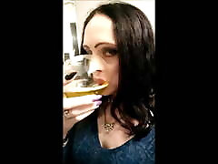 LL Drinking her own piss
