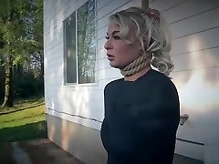 Blonde slut facefucking River gets her pussy punished by one kinky net