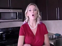 My MILF stepmother gets on her knees for breakfast