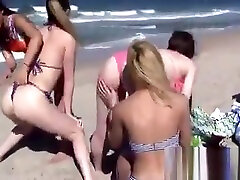 Party Girls Groping Lucky Prick During Group SexTape