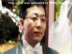 शादी के दिन पर कानून द्वारा जापानी दुल्हन बकवास