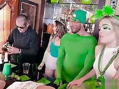 Naughty Irish teen sxxi vidio hd sxxi video celebrate St Patrick with orgy