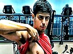 Sidharth Malhotra caught stripping nude Sidharth Malhotra caught stripping nude
