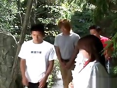 un adolescente giapponese arrapato con il emily grwy che succhia cazzi