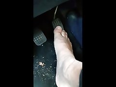 barefoot revving little car