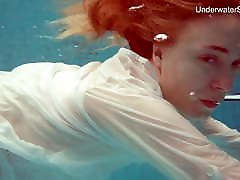 diana zelenkina russa calda sottacqua
