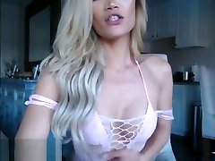 Stunning xxxx amerika daunalod Tranny Shows Off Her Body And Sucks On Dildo