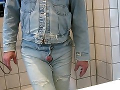 hand cumming on ripped dirty levis jeans 1