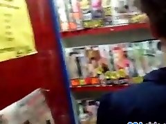 سبک سگی, نودختر, خود ارضایی