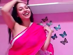 Indian week 25 Girl In Saree Showing Her Tits