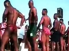 конкурс купальников для чернокожих мужчин