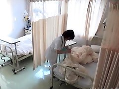 Horny hors gals sexy enjoys dong in her pussy while at the hospital