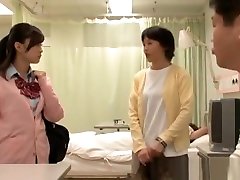 ungezogen japanese schülerin fucks reifen kerl in ein toilet