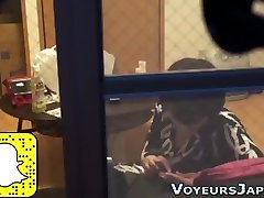 Une tube videos ghost jav japonaise mange une boÃ®te