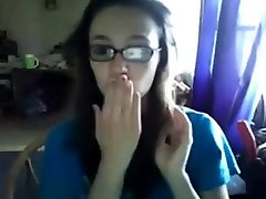 Cute feminine boi strips and fingers squirting anna on webcam