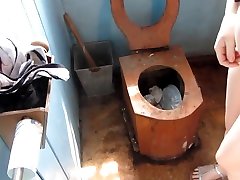 I paki hotel sex in the Russian public toilet